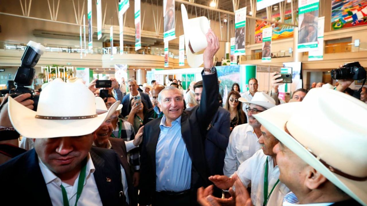 Acude Adán Augusto López a Convención ganadera en Chihuahua, empresarios reconocen apoyo del gobierno federal