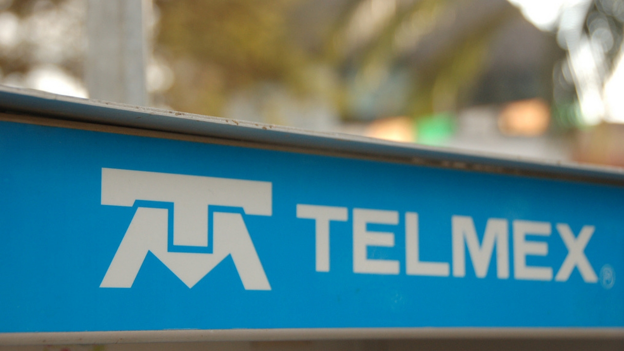 Sindicato de telefonistas y Telmex acuerdan alza salarial de 5.6% para trabajadores y jubilados