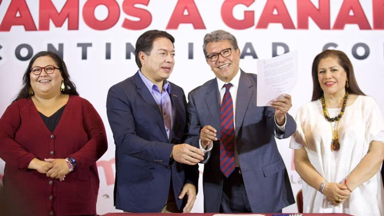 Ricardo Monreal se registra para candidatura presidencial de Morena