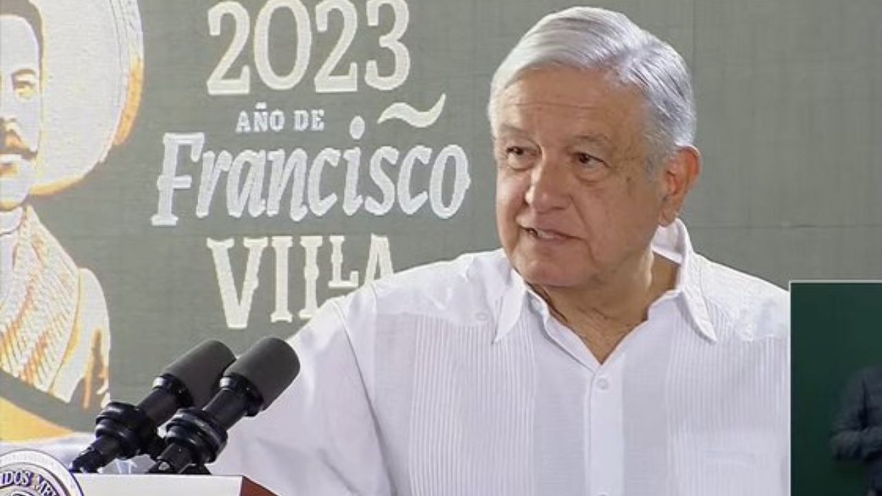 AMLO tacha de “simuladores y farsantes” a integrantes del ‘Mini INE’