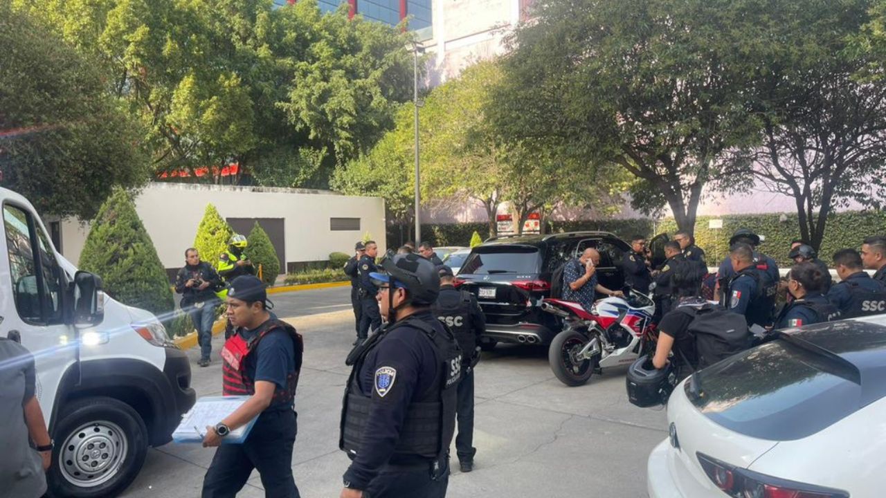 Balean a tripulantes de camioneta de lujo en la colonia Juárez