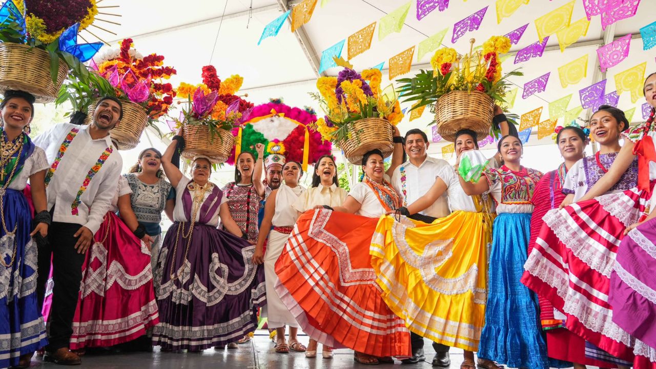 Exhibirán festival de la Guelaguetza en CDMX