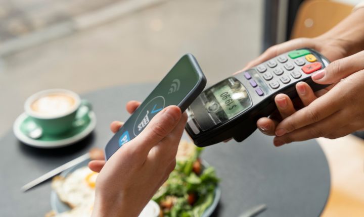 Pacto: revolucionando la industria restaurantera de México con su innovadora solución para operaciones y pagos