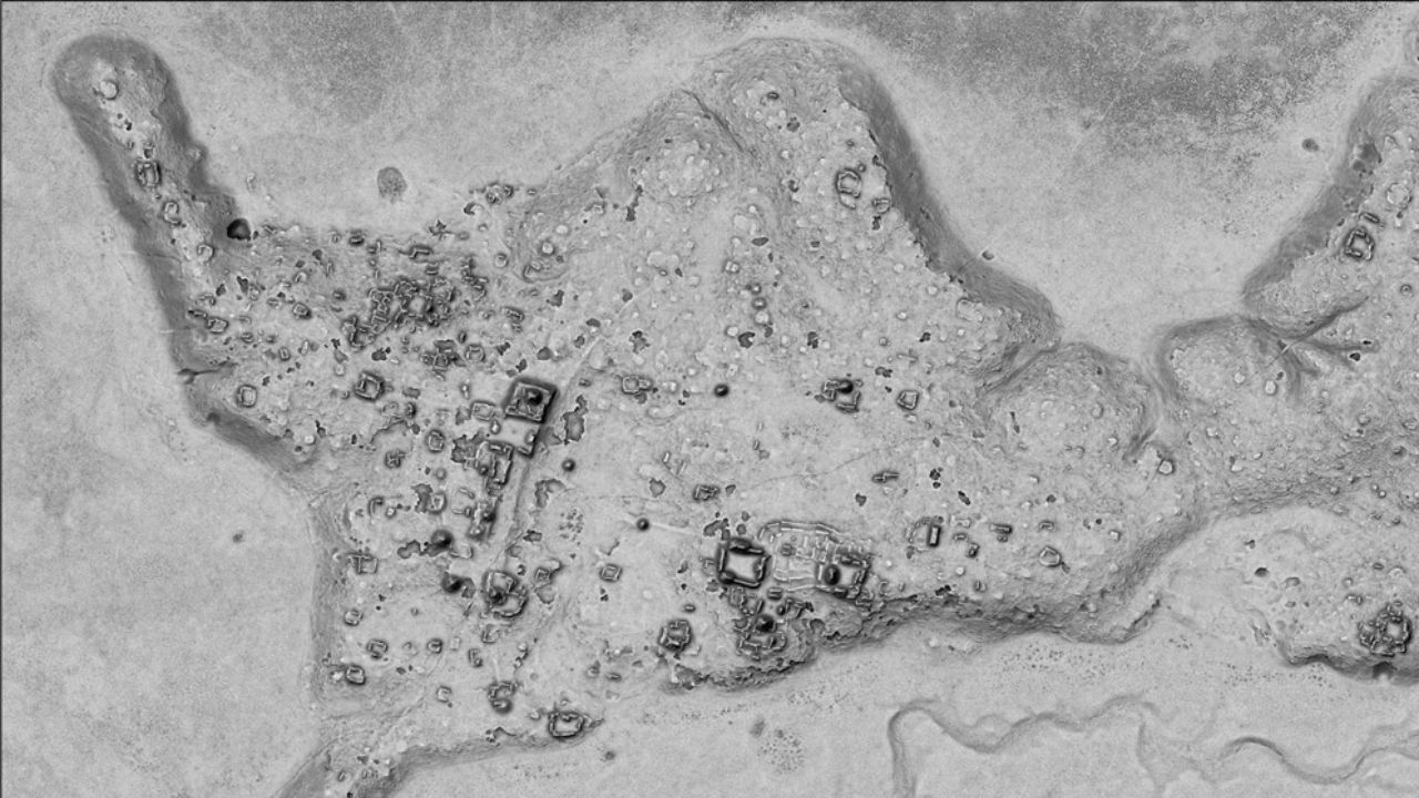 Arqueólogos descubren ciudad de piedra en Campeche, la nombran Ocomtún