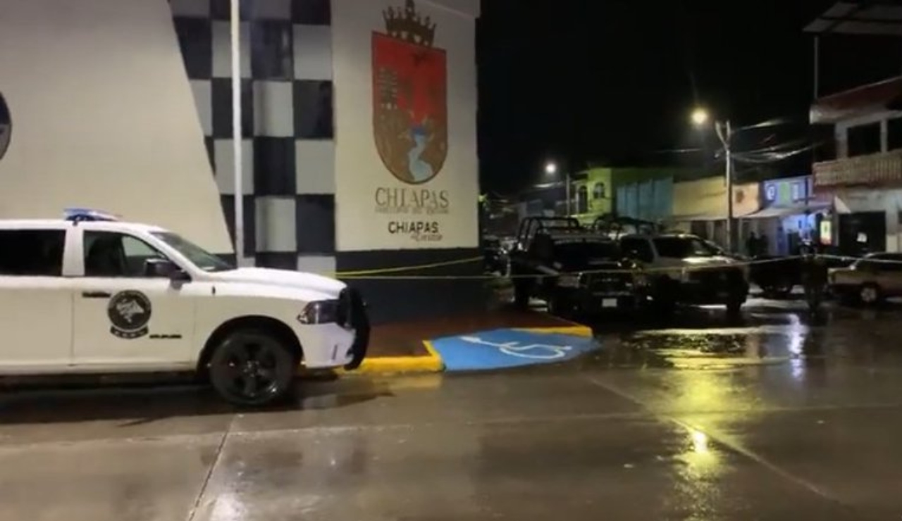 Lanzan artefacto explosivo a instalaciones de la SSyPC en Tapachula, Chiapas