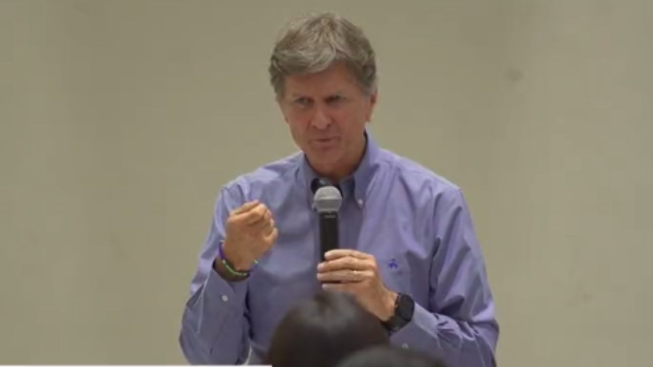 Enrique De La Madrid critica militarización del país; busca apartar a Morena en 2024