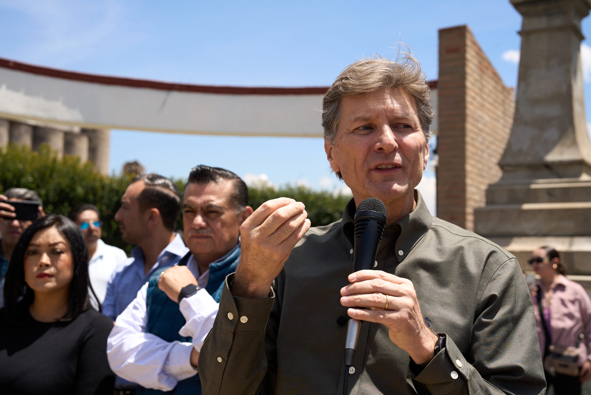 “El país está en llamas”: Enrique de la Madrid