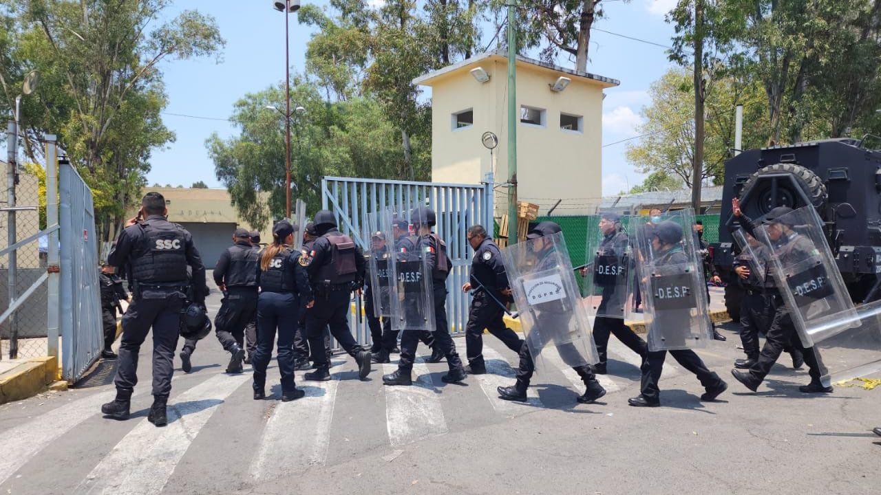 Controlan riña en Reclusorio Oriente: Se reportan 4 reos y 4 custodios heridos