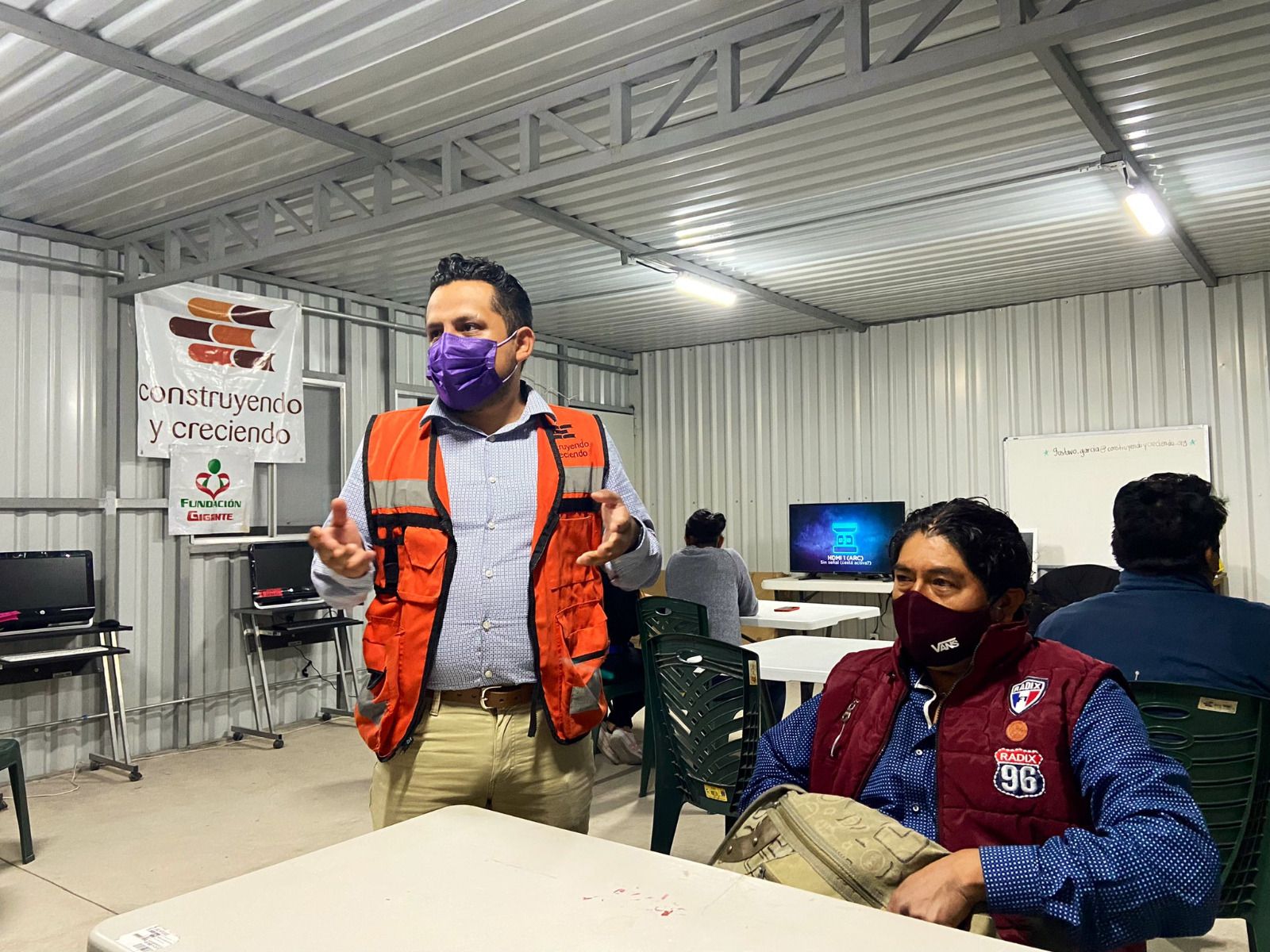 Da Fundación Gigante acceso a la educación a trabajadores de la construcción