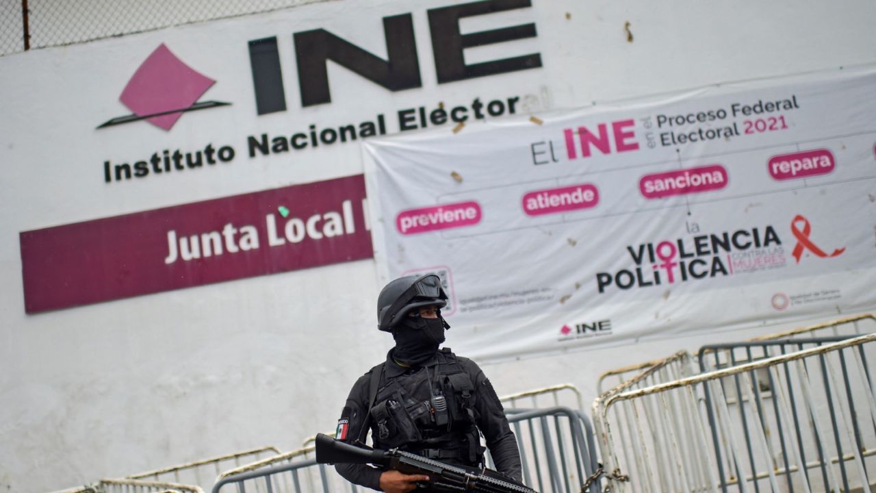 AMLO asegura que INE se convirtió en el “instituto de la censura”