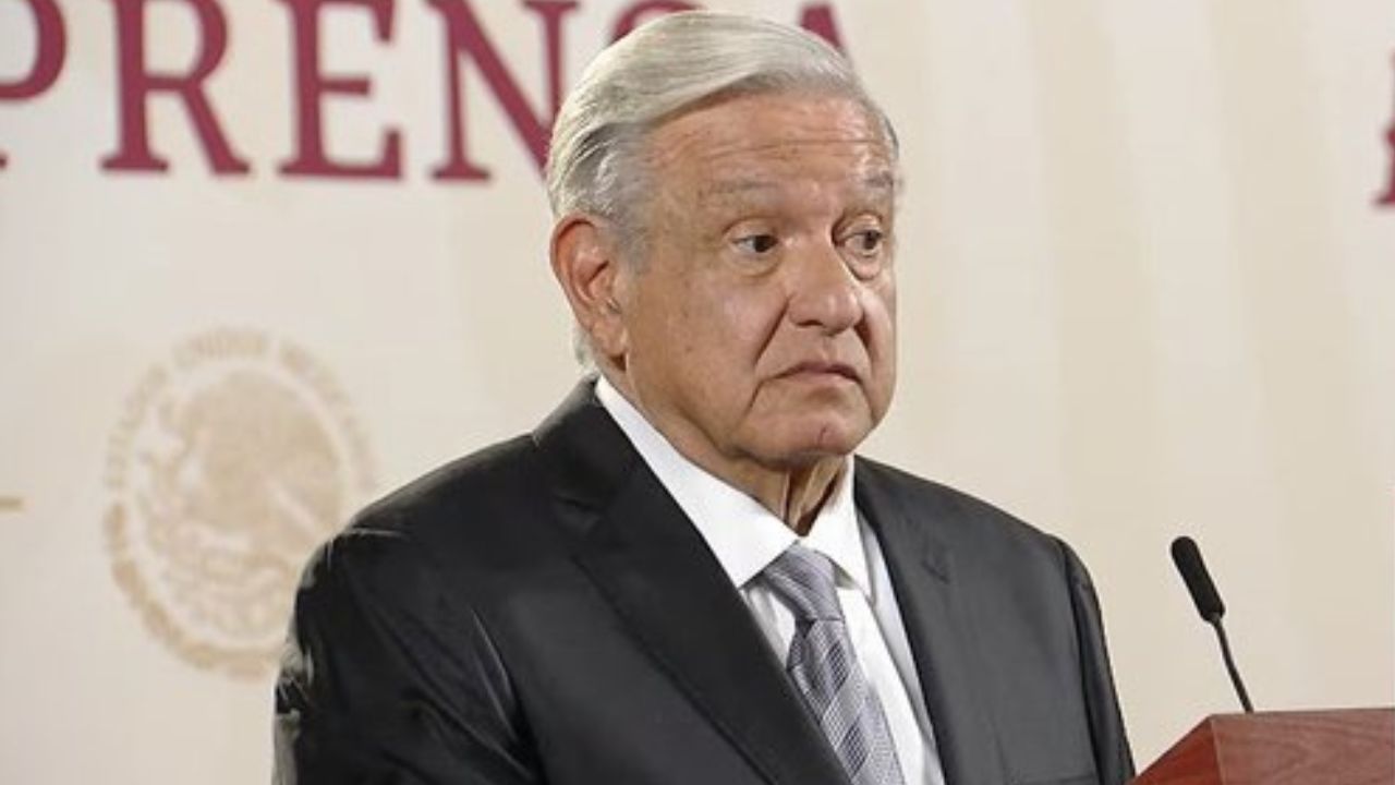 AMLO denuncia campaña “perversa” para culparlo por crímenes contra periodistas