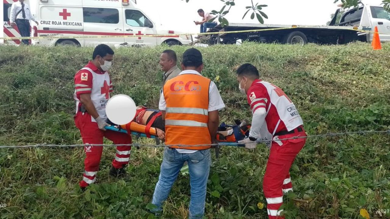 Cuatro migrantes hondureños mueren en choque en carretera de Tabasco