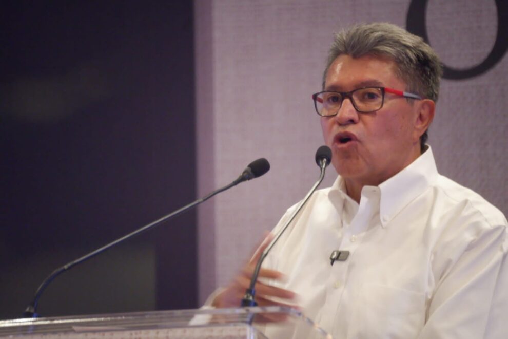 Urge Ricardo Monreal a fortalecer a la clase media para un México igualitario