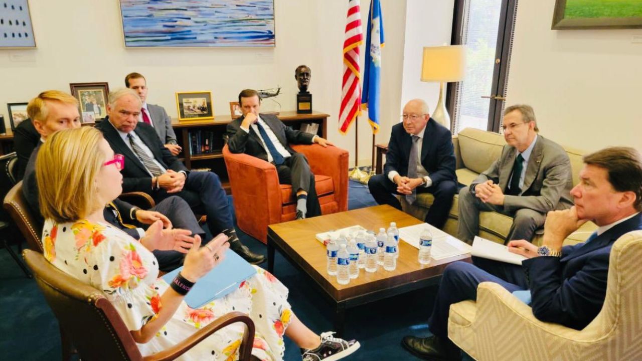 México dice que estadounidenses trafican el 85% del fentanilo incautado en frontera