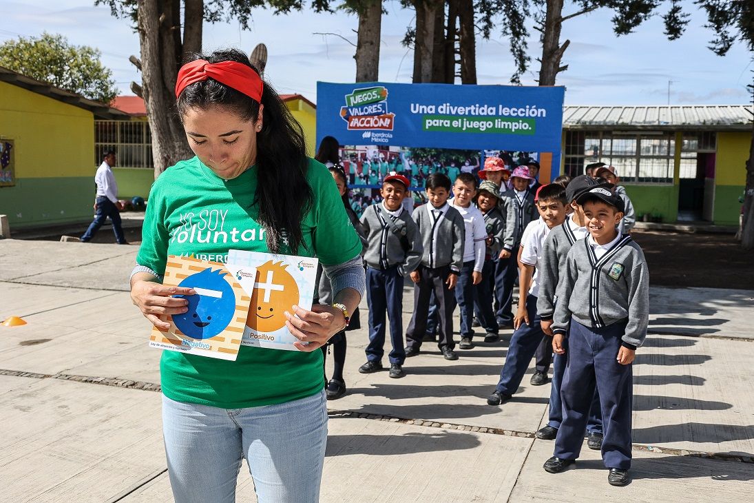 Iberdrola México lleva programa de valores a más de 2,000 alumnos de Oaxaca y Puebla