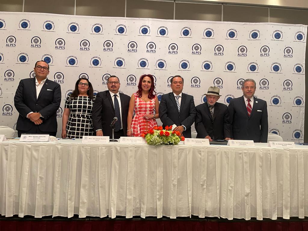 Logran 2 Universidades la Acreditación Institucional “Excelencia y Calidad Educativa” de la SEP, a través de Fundación ALPES