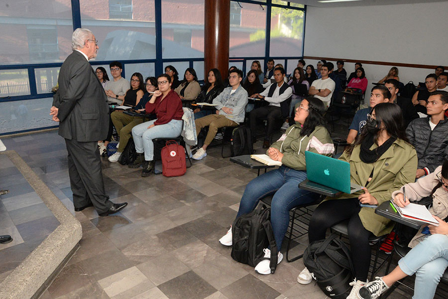Hoy inicia clases la UNAM