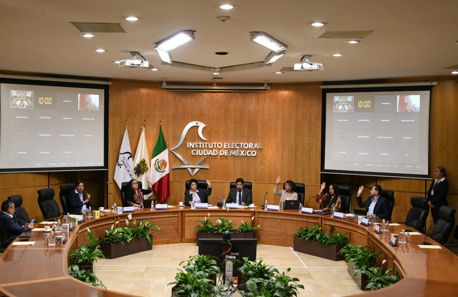 Fija IECM límites globales e individuales de aportaciones privadas para obtención de firmas de apoyo de personas aspirantes a candidaturas sin partido