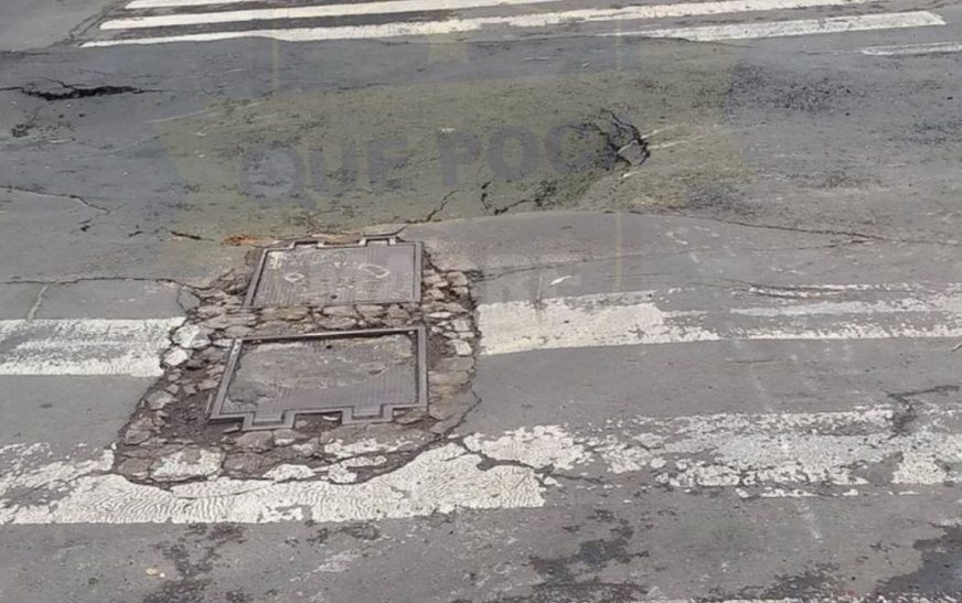 Se forma socavón en calles de la alcaldía Coyoacán