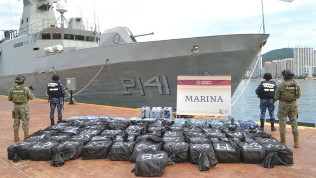 Semar asegura asegura más de dos toneladas de cocaína en Guerrero y Q. Roo