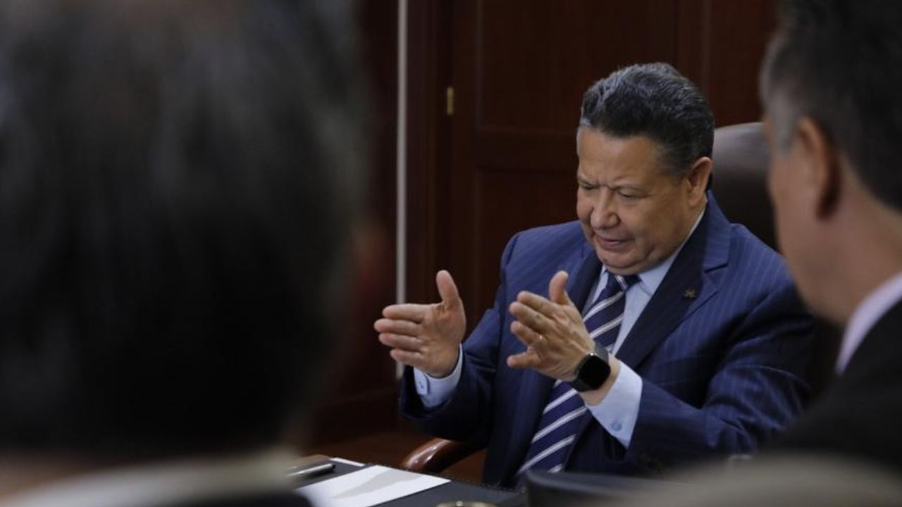 Menchaca otorga arrendamiento vehicular a Green Movi, empresa ligada a Fayad