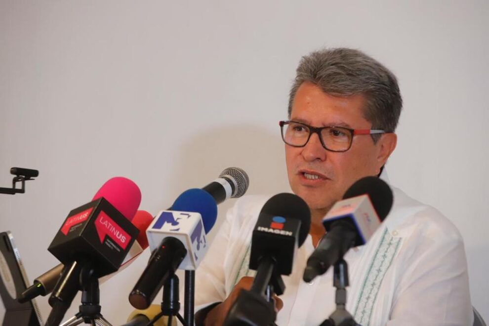 Ricardo Monreal refrenda, en Guerrero, su compromiso para lograr un país más seguro