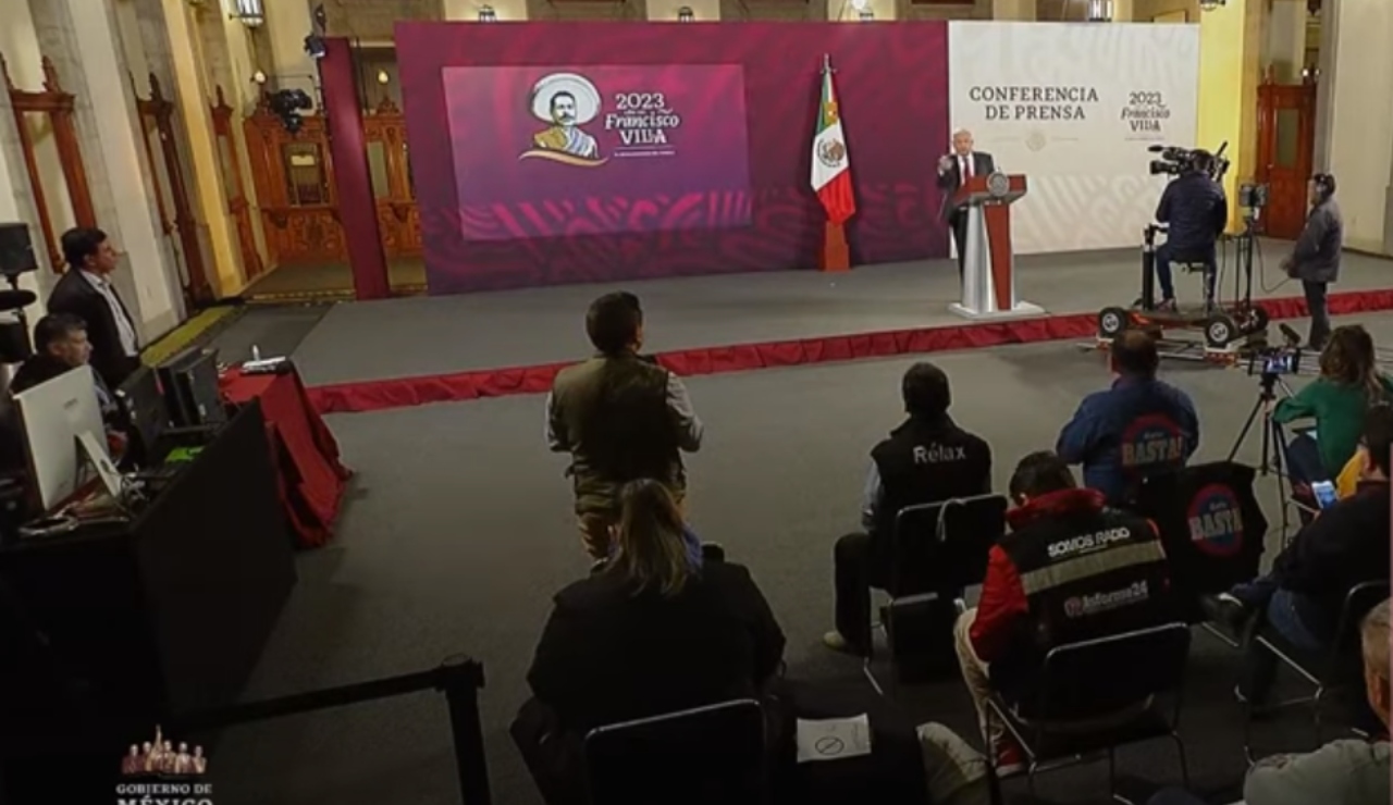 Anuncia AMLO ‘mañaneras’ vespertinas para defender nuevos Libros de Texto