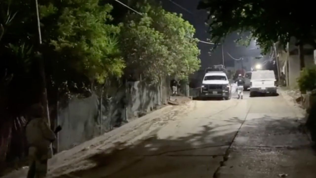 Tres hombres atacan y asesinan a mujer en colonia Camino Verde, Tijuana