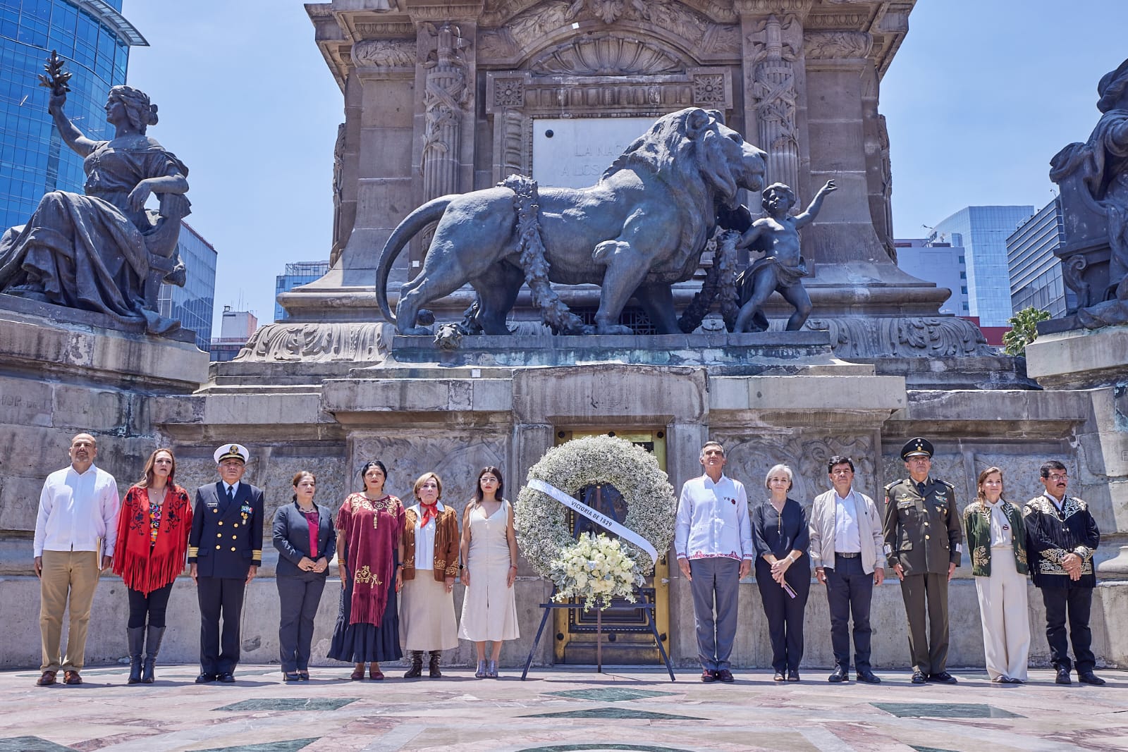 La transformación debe continuar, dice Américo desde el Ángel de la Independencia