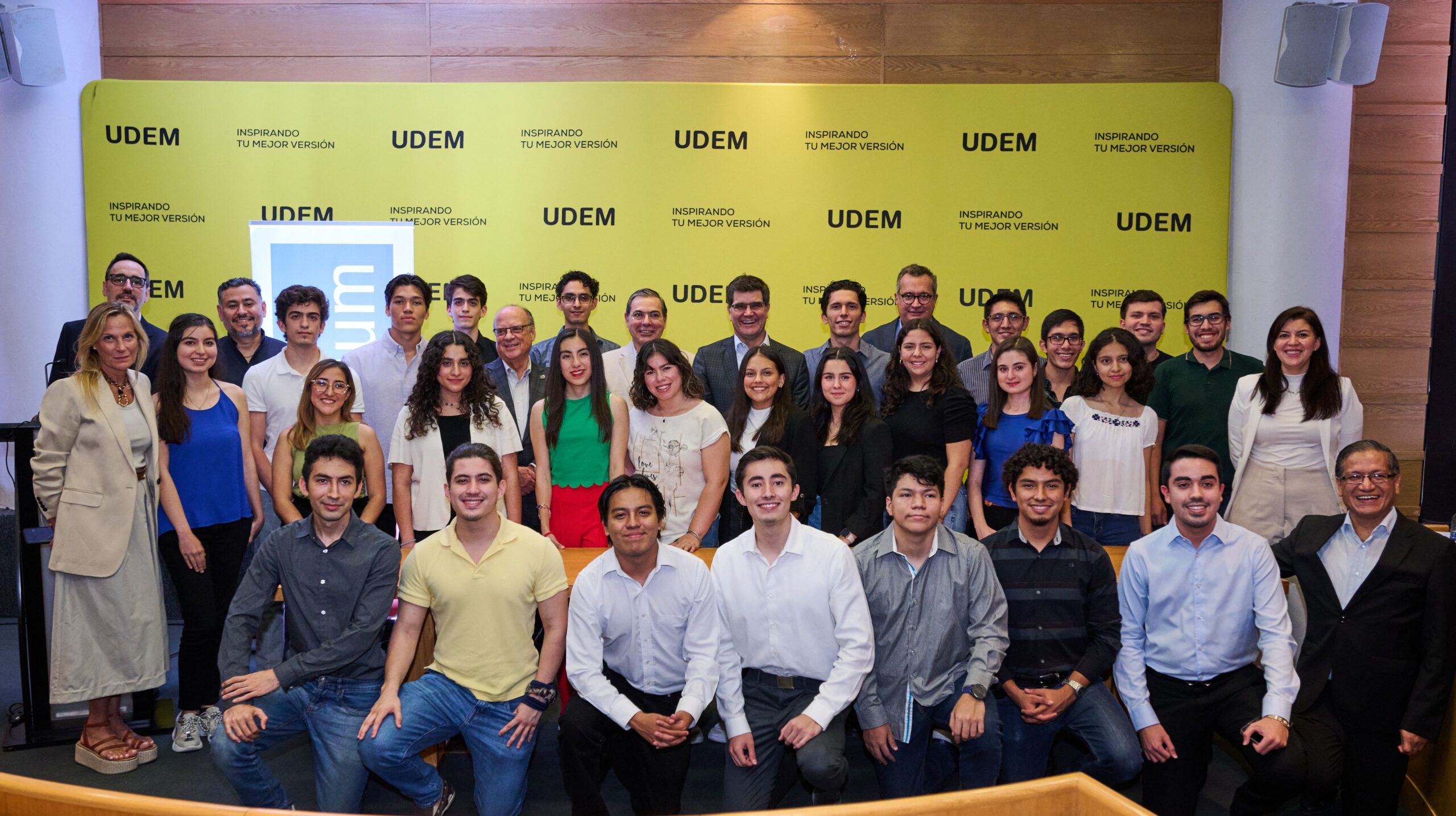 Presenta Universidad de Monterrey (UDEM) y Ternium Premio a la Excelencia Académica