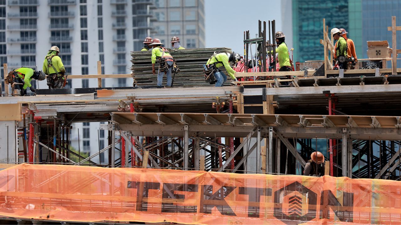 El desempleo en EUA aumenta a 3.8 por ciento en agosto