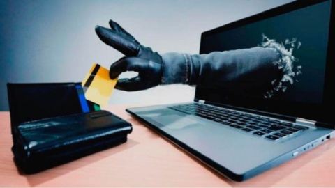 Alertan de portal ‘fake’ de infracciones de tránsito