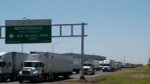 Texas desafía acuerdo y restablece inspecciones en Puente que conecta con Nuevo León