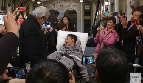 Entregará AMLO residencia a jóvenes con discapacidad en CDMX