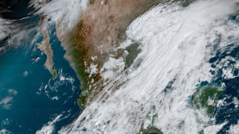 Frente frío 11 se debilita: Deja heladas, frío y lluvias en estos estados de la RepúblicaESTADOSFrente frío 11 se debilita: Deja heladas, frío y lluvias en estos estados de la República