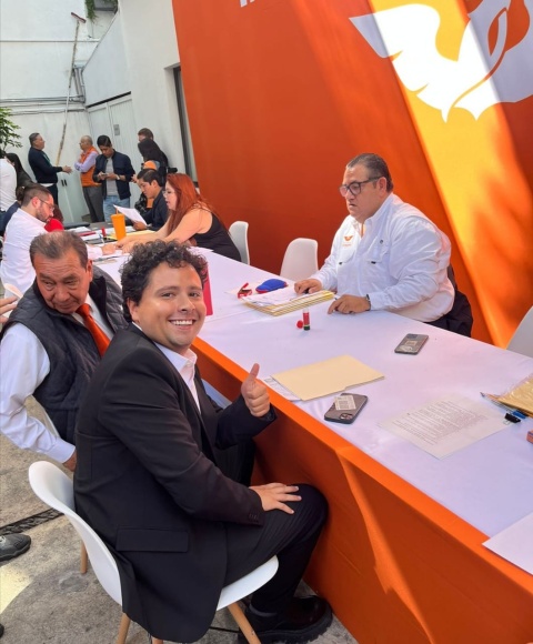 Se registró José Pellegrin Romero como precandidato a Diputado Federal por Puebla