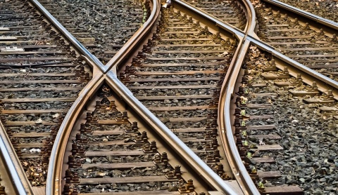 Migrante embarazada sufre caída al intentar bajar del tren en Torreón