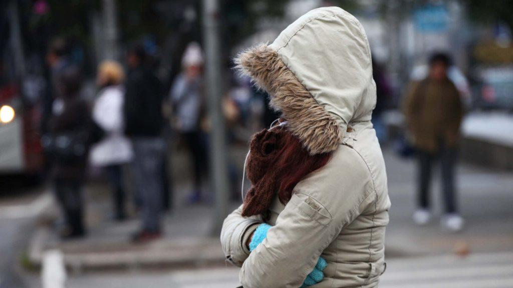 Los remanentes del frente frío 15 y la llegada del 16 provocaron nevadas, lluvias y granizadas