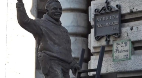 Develación de la estatua de Francisco Villa en el Centro Histórico de CDMX