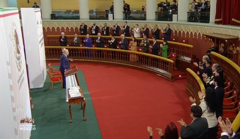 Acepta AMLO que 20 propuestas de reformas son por elecciones