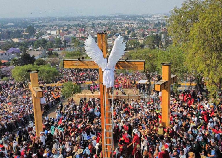 Saldo blanco por celebraciones religiosas en Iztapalapa: Batres