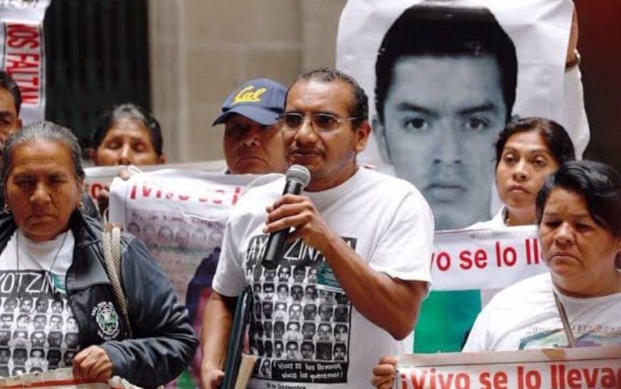 La indiferencia de AMLO escaló la protesta, señala vocero del caso Ayotzinapa