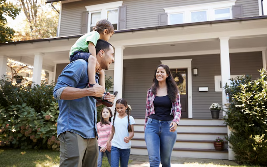 ¿Vas a adquirir una casa? Conoce la mejor edad y momento para hacerlo
