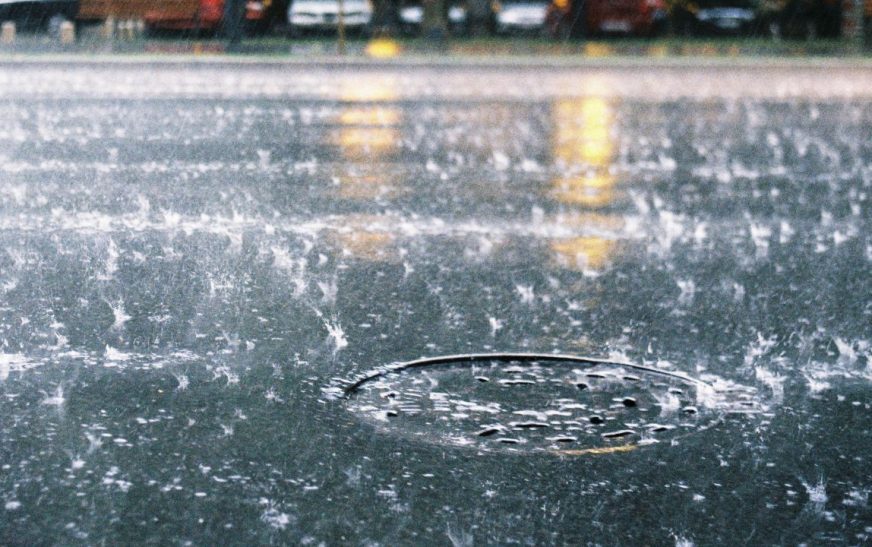 “Nos estamos preparando porque viene la temporada de lluvias y huracanes”: AMLO