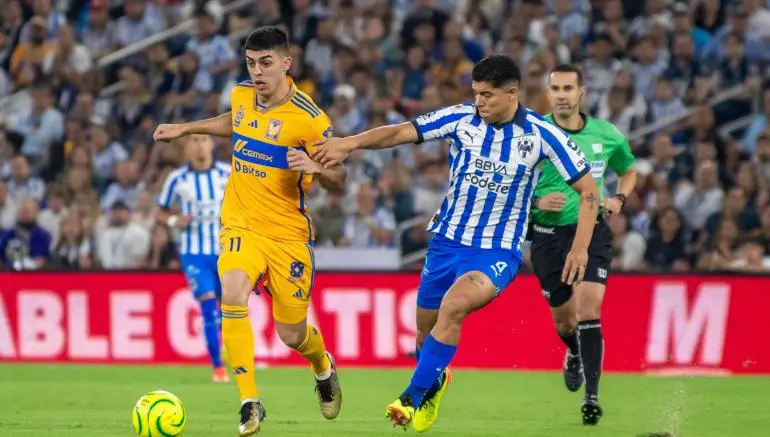 Monterrey rescata empate agónico en el Clásico Regio