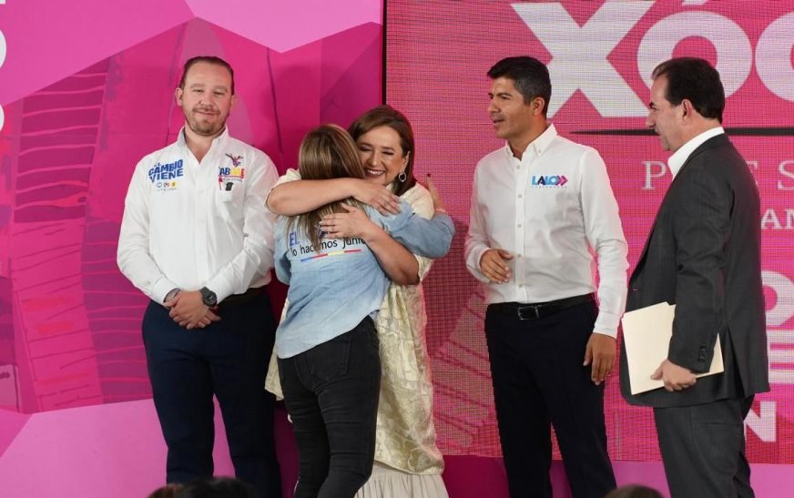 Lucy Meza firma con Xóchitl Gálvez el Compromiso Nacional por la Paz