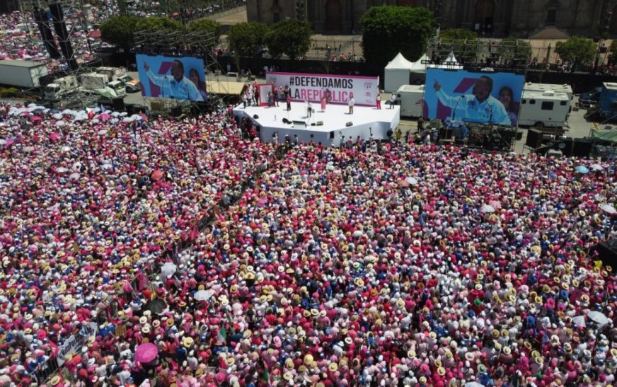El país se encuentra muy bien, requetebién, dice AMLO sobre ‘Marea Rosa’