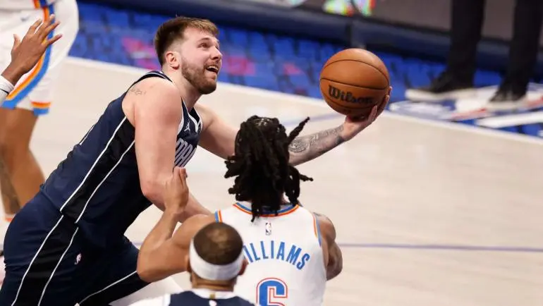 Doncic brilla y los Mavs se ponen arriba en la serie ante el Thunder