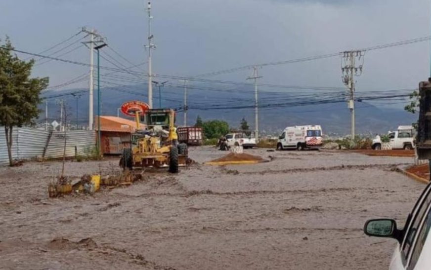 Se desborda el Río San Martín en Chalco tras lluvias intensas