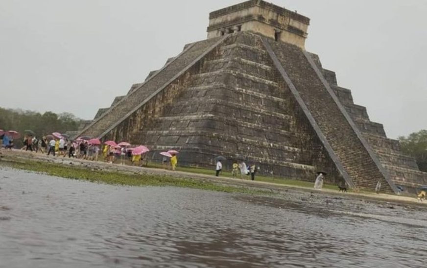 Lluvias por tormenta tropical ‘Alberto’ afectan zona arqueológica de Chichén Itzá